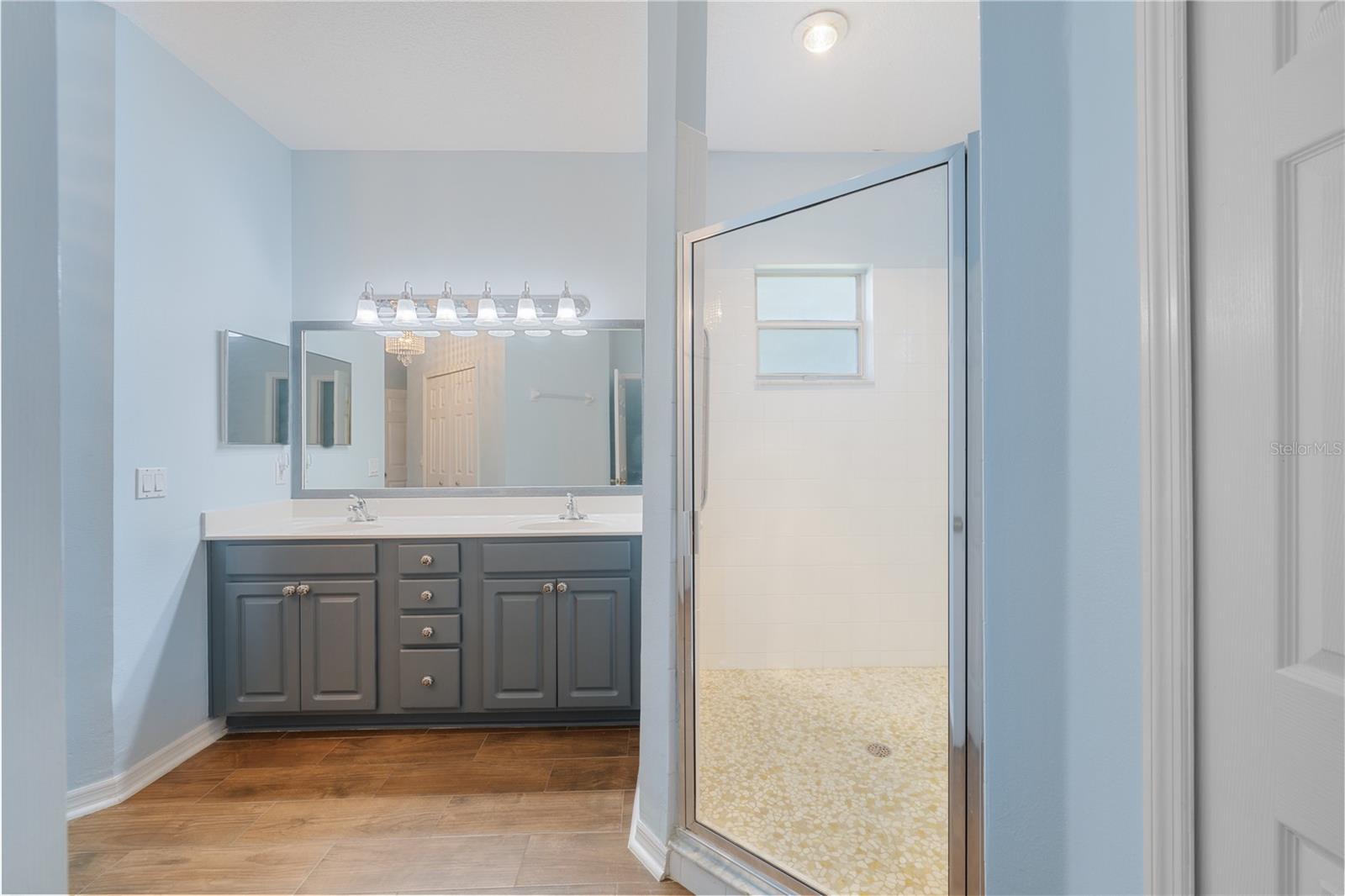 LAKES LADY LAKE - Residential