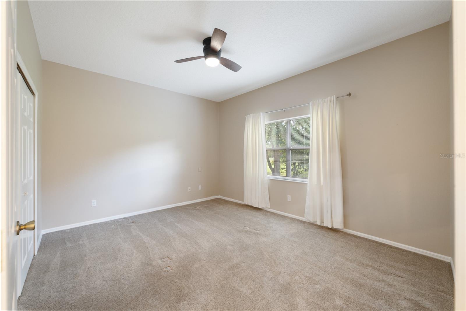 LAKES LADY LAKE - Residential