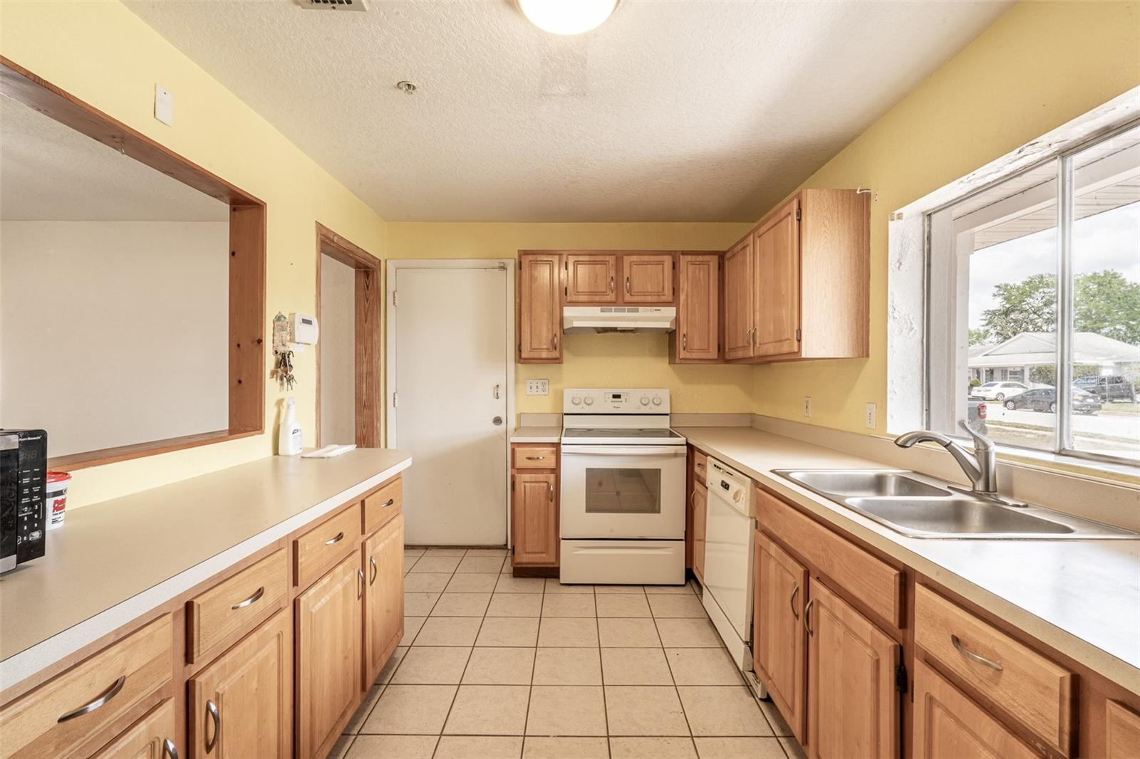 VILLAGES SOUTHPORT PH 01B - Residential