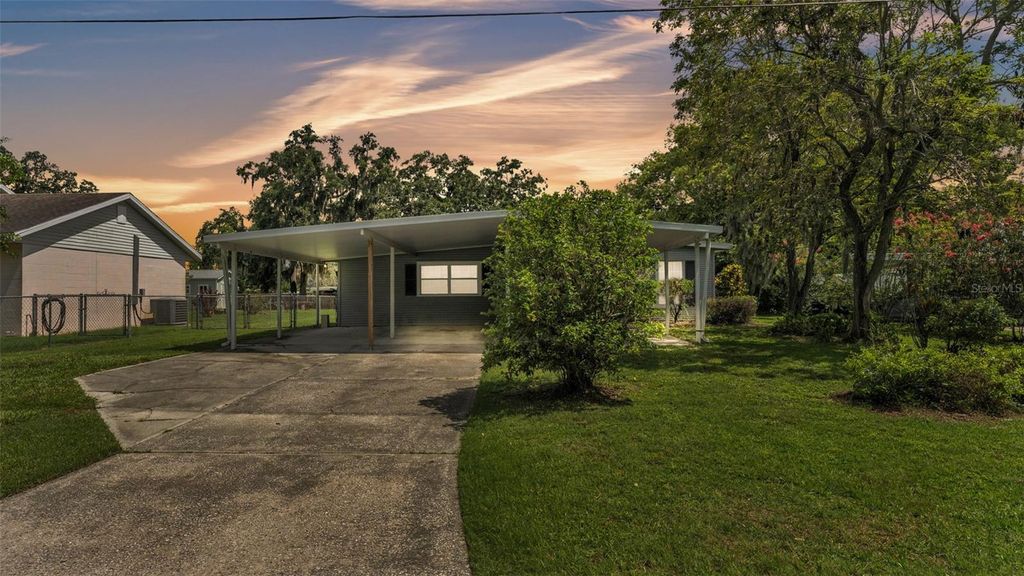 Photo of 640 Forrest Drive, Bartow, FL 33830 (MLS # L4953909)