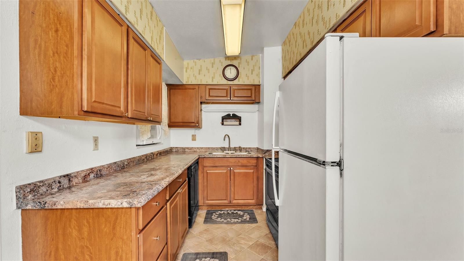 RICHLAND MANOR - Residential