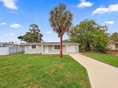 Photo of 1332 Jennings Drive, Holiday, FL 34690 (MLS # O6405292)