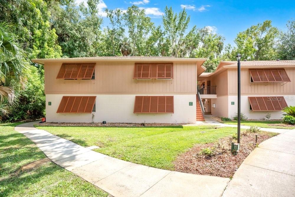 150 WAX MYRTLE WOODS COURT 9B