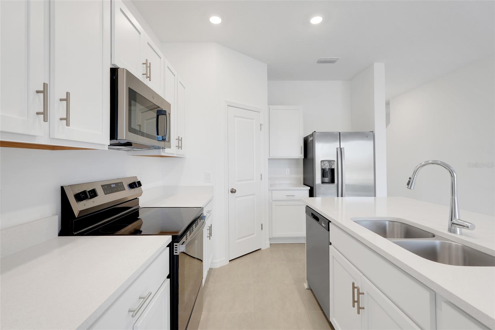 WATERSTONE - Residential Lease