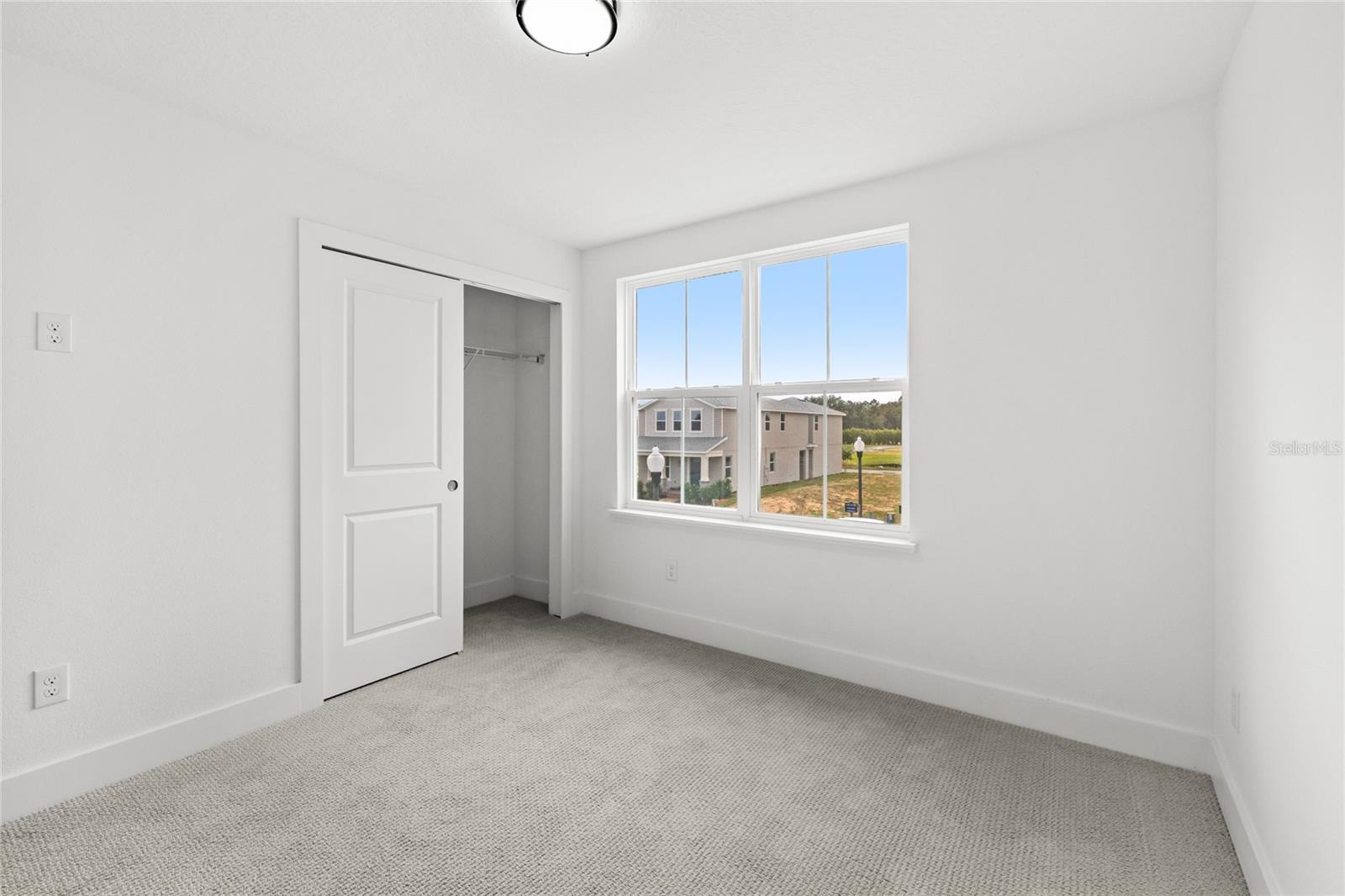 OAKS AT KELLY PARK - Residential Lease