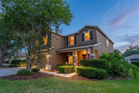 Photo of 6302 Bridgevista Drive, Lithia, FL 33547 (MLS # TB8505699)