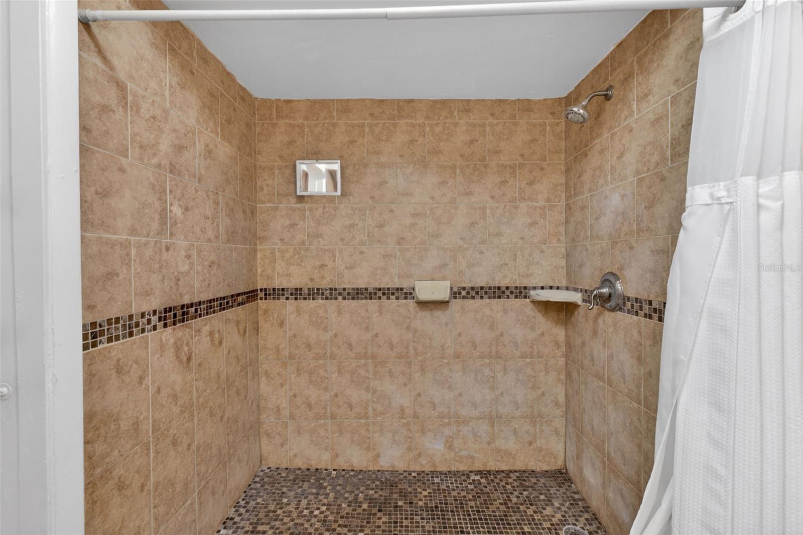 SAN SEBASTIAN HEIGHTS UNIT 1A - Residential