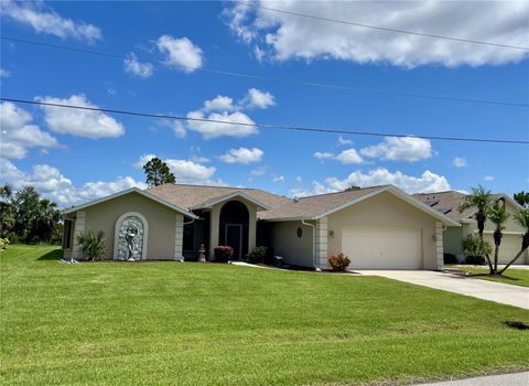 Photo of 41 Manizaks Avenue, Punta Gorda, FL 33983 (MLS # C7512366)