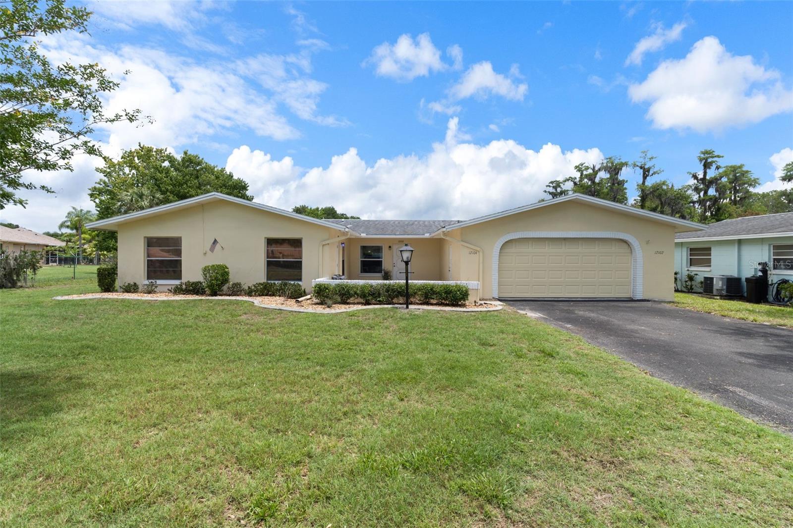 PARADISE POINTE WEST GR 05 - Residential