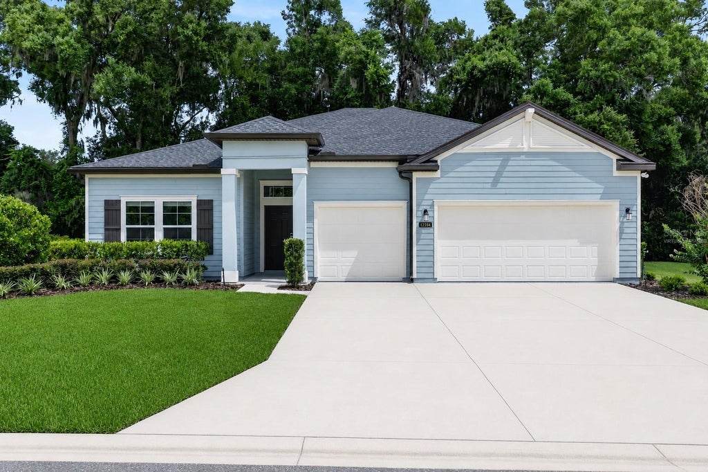 Photo of 19384 SW 77th Loop, Dunnellon, FL 34432 (MLS # OM725652)