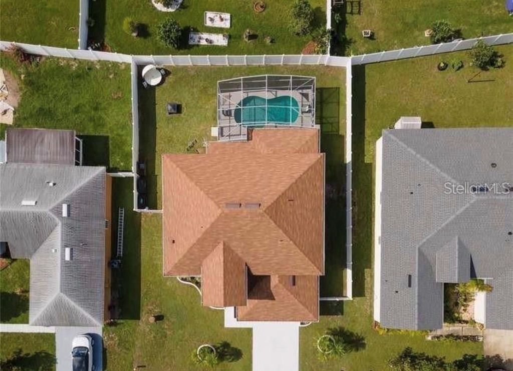 Photo of 412 Marlberry Leaf Avenue, Kissimmee, FL 34758 (MLS # G5114838)