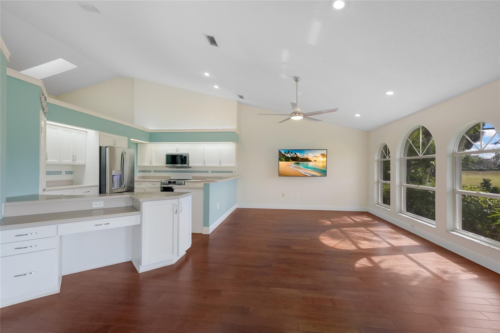 VILLA PALMERAS - Residential