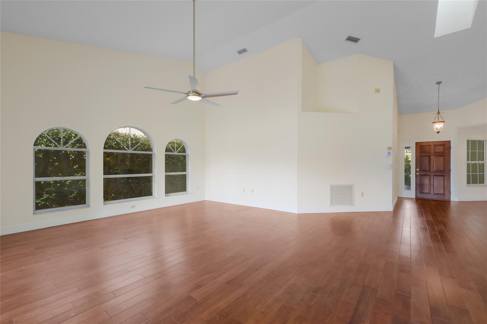 VILLA PALMERAS - Residential