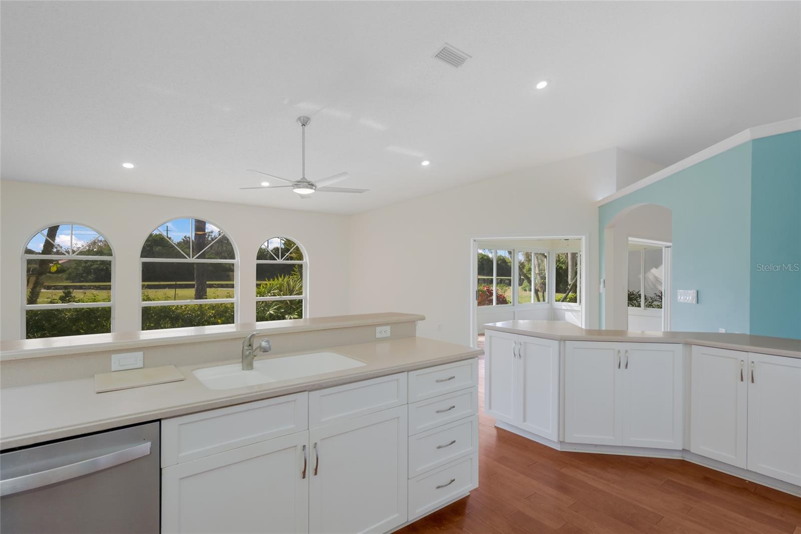 VILLA PALMERAS - Residential