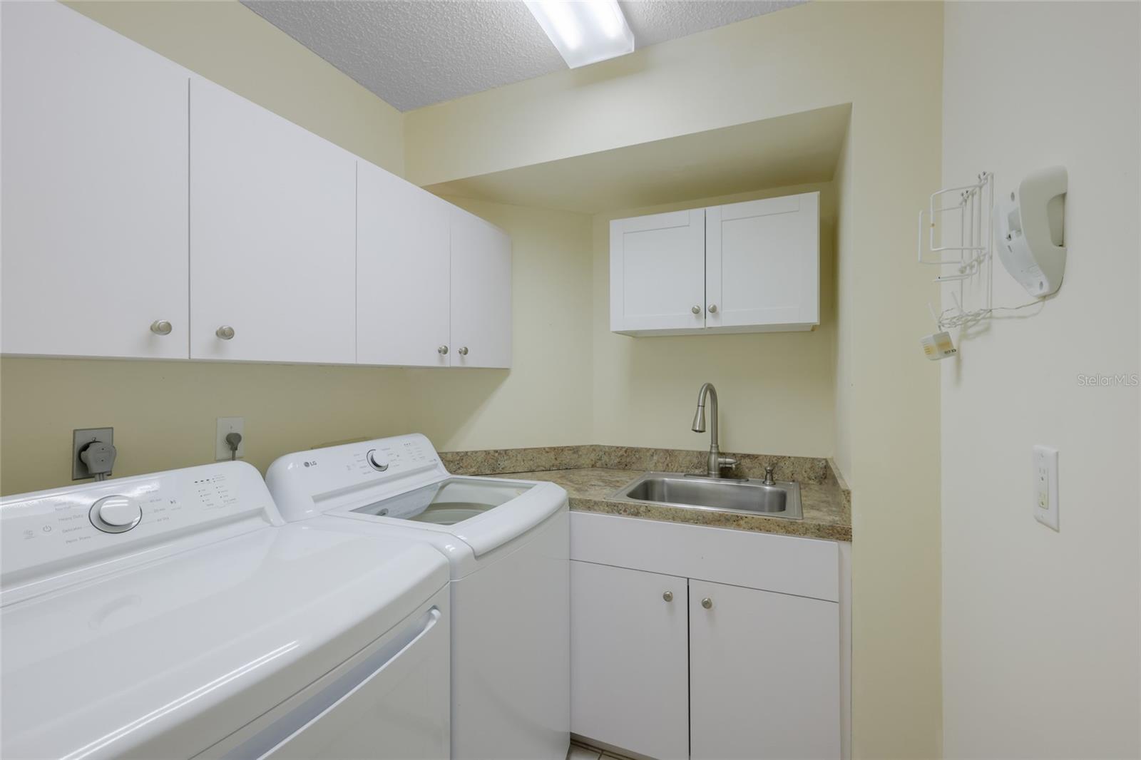 VILLA PALMERAS - Residential