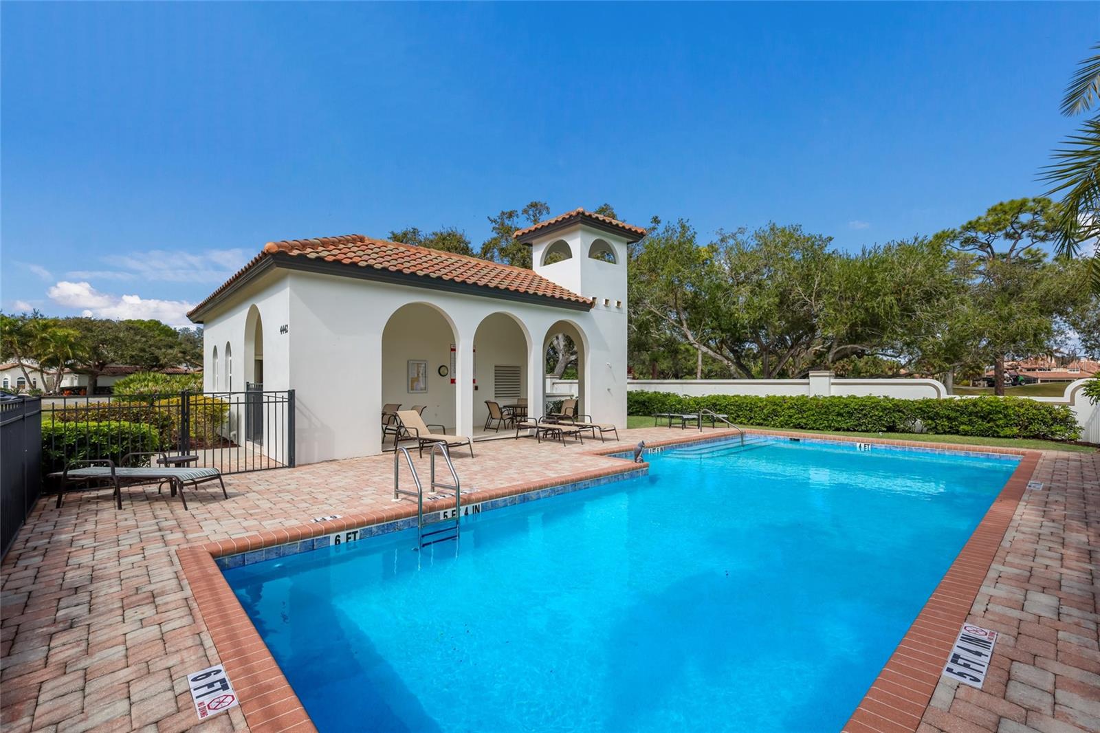 VILLA PALMERAS - Residential