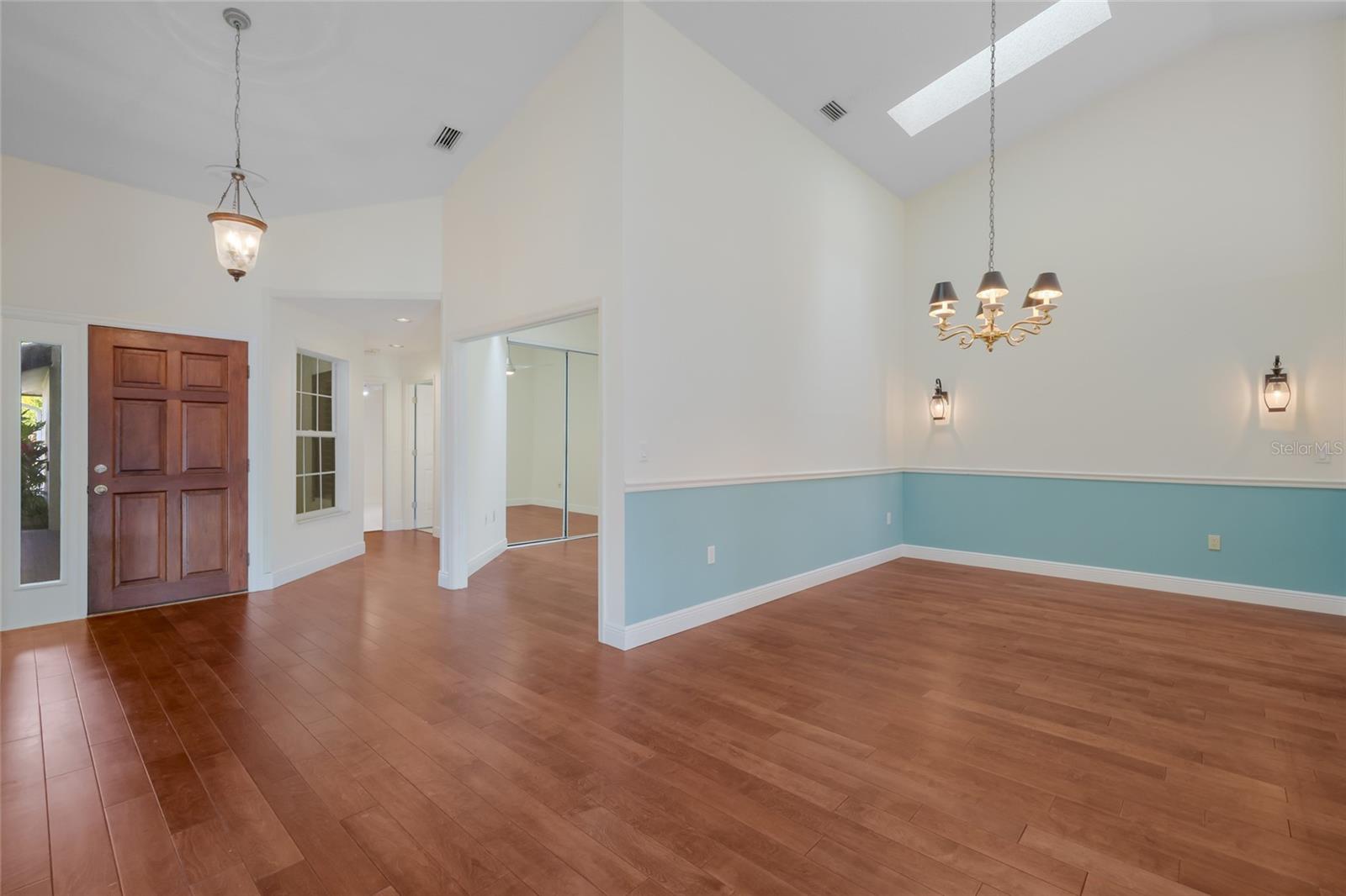 VILLA PALMERAS - Residential