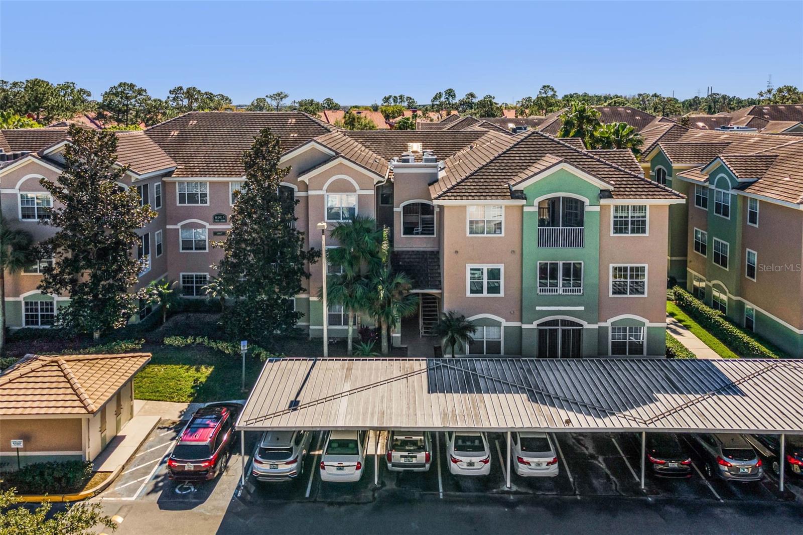 SUMMERGATE CONDO PH 01 5923/0662 - Residential