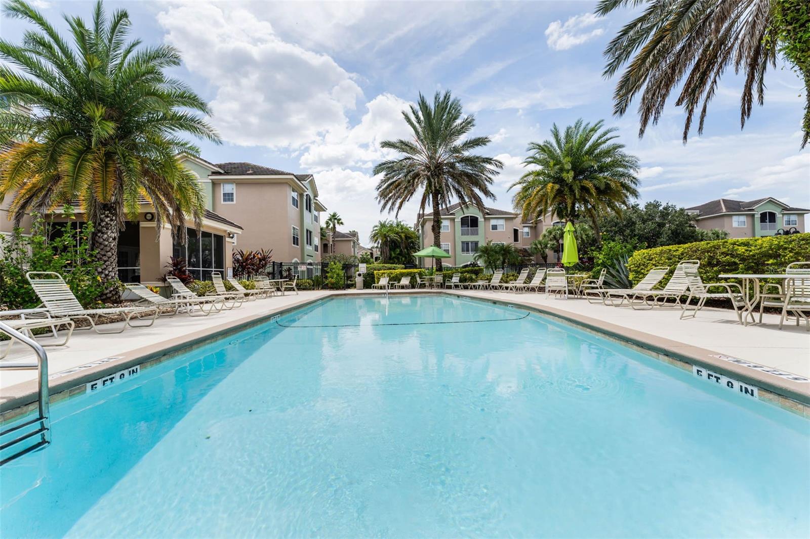 SUMMERGATE CONDO PH 01 5923/0662 - Residential