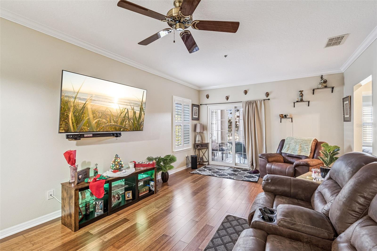 SUMMERGATE CONDO PH 01 5923/0662 - Residential