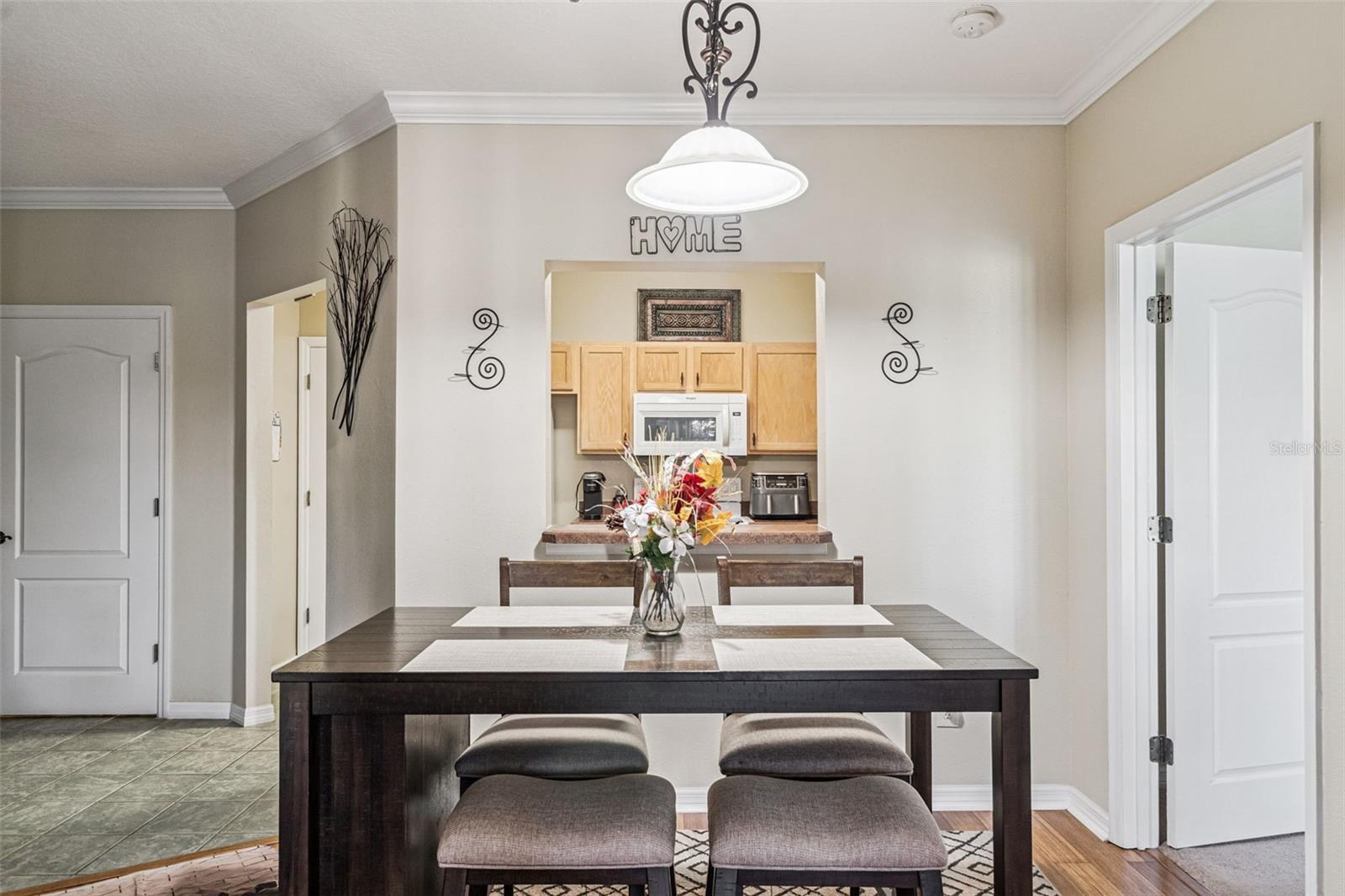 SUMMERGATE CONDO PH 01 5923/0662 - Residential