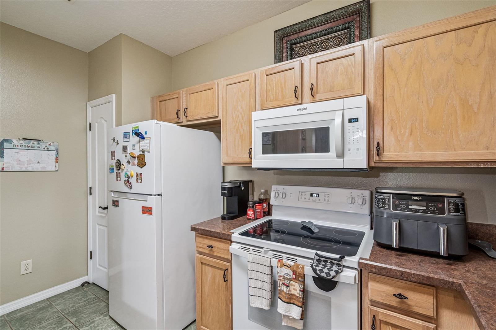 SUMMERGATE CONDO PH 01 5923/0662 - Residential