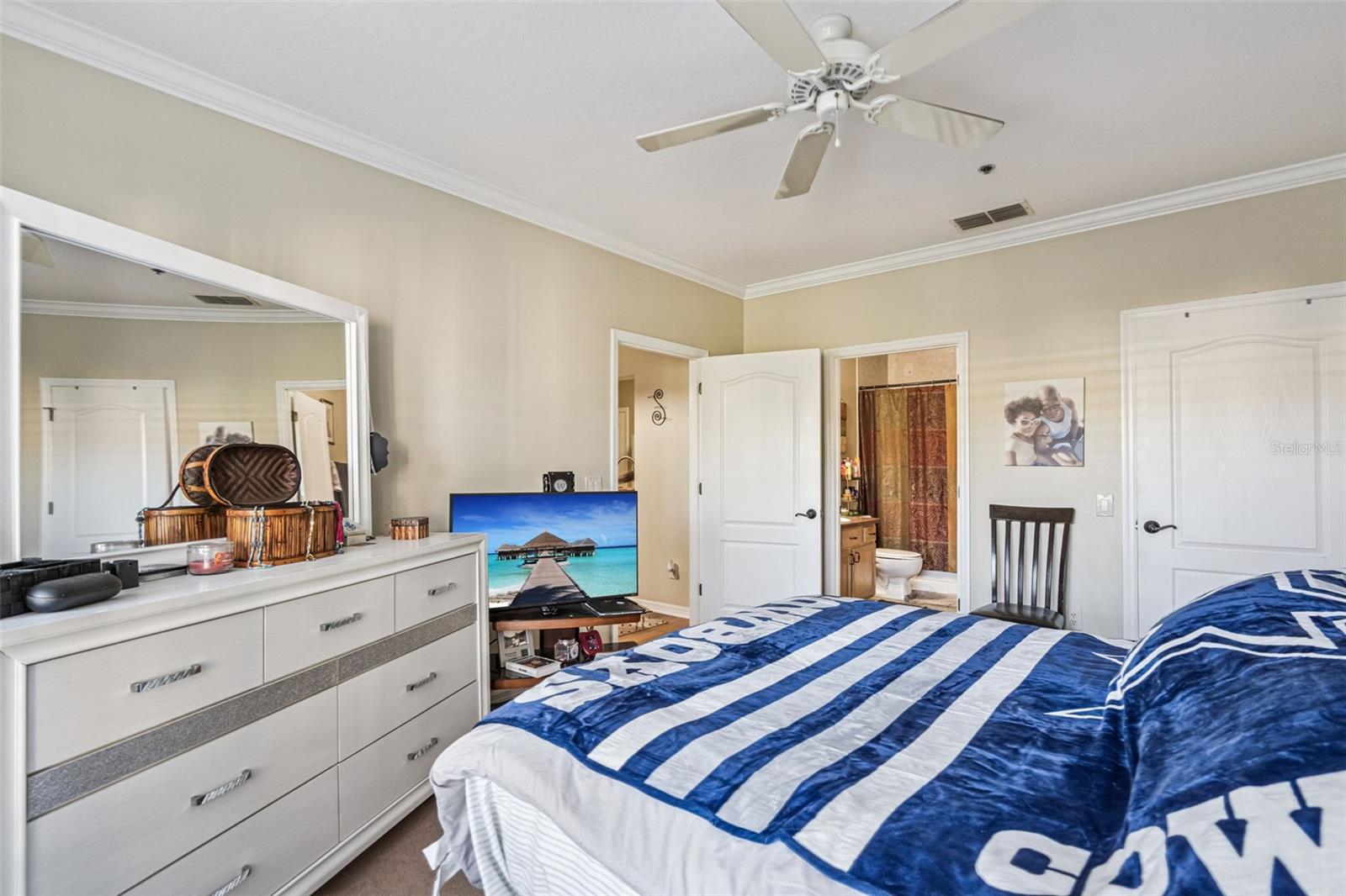 SUMMERGATE CONDO PH 01 5923/0662 - Residential