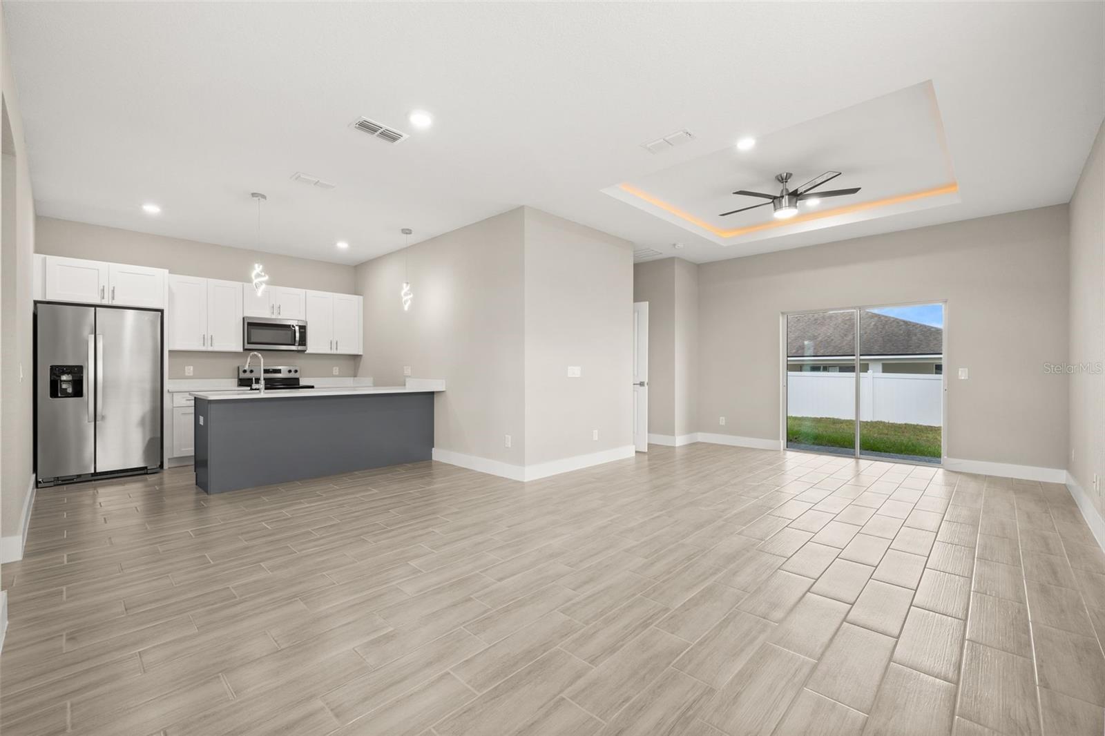 804/806 COLVILLE DRIVE