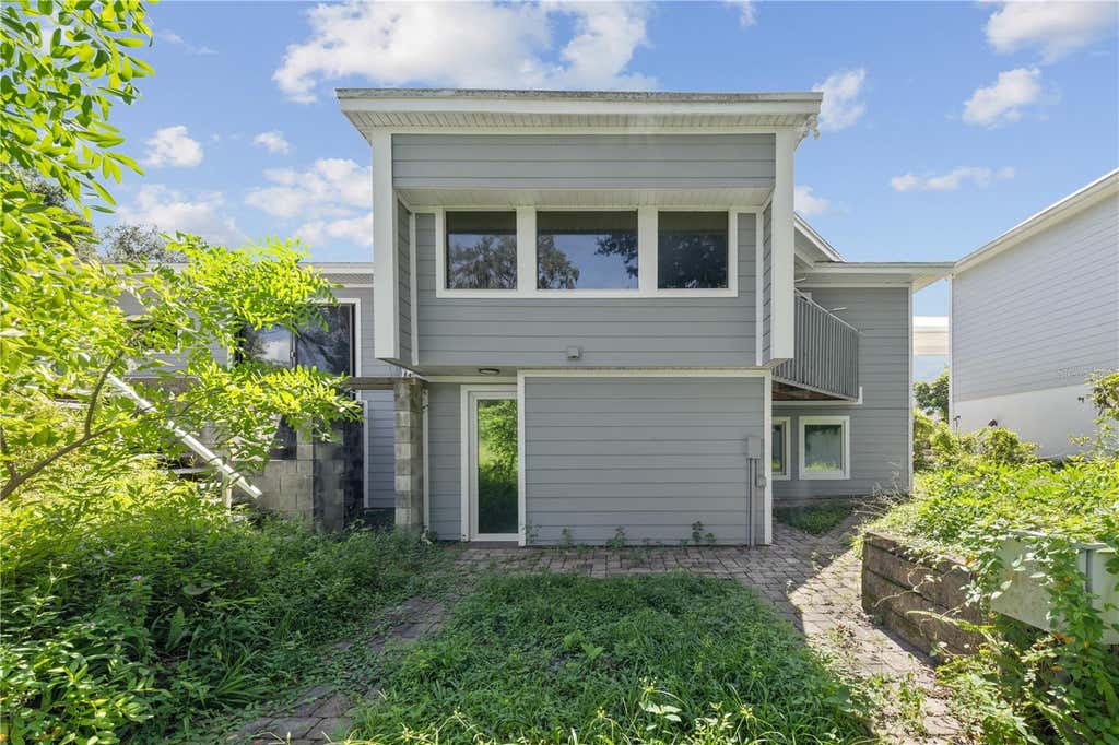 Photo of 932 N Hyer Avenue, Orlando, FL 32803 (MLS # O6432389)