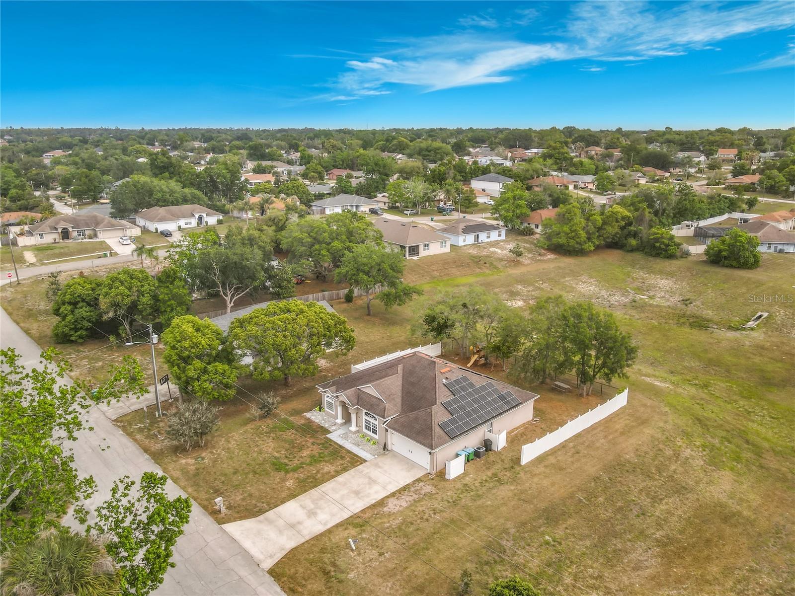 DELTONA LAKES UNIT 3 - Residential