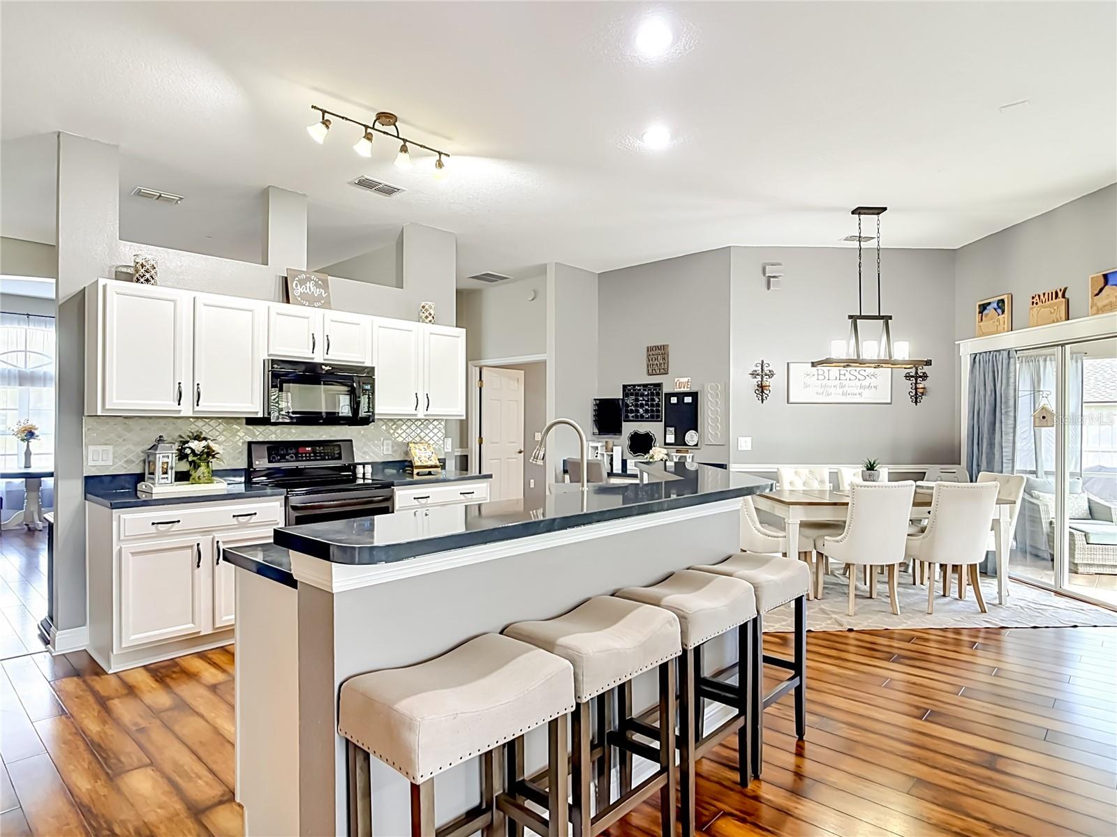 DELTONA LAKES UNIT 3 - Residential