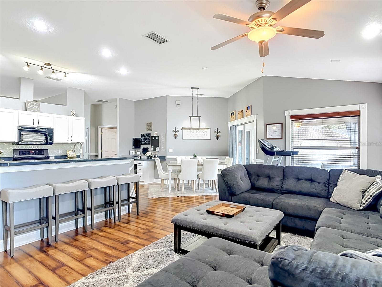 DELTONA LAKES UNIT 3 - Residential