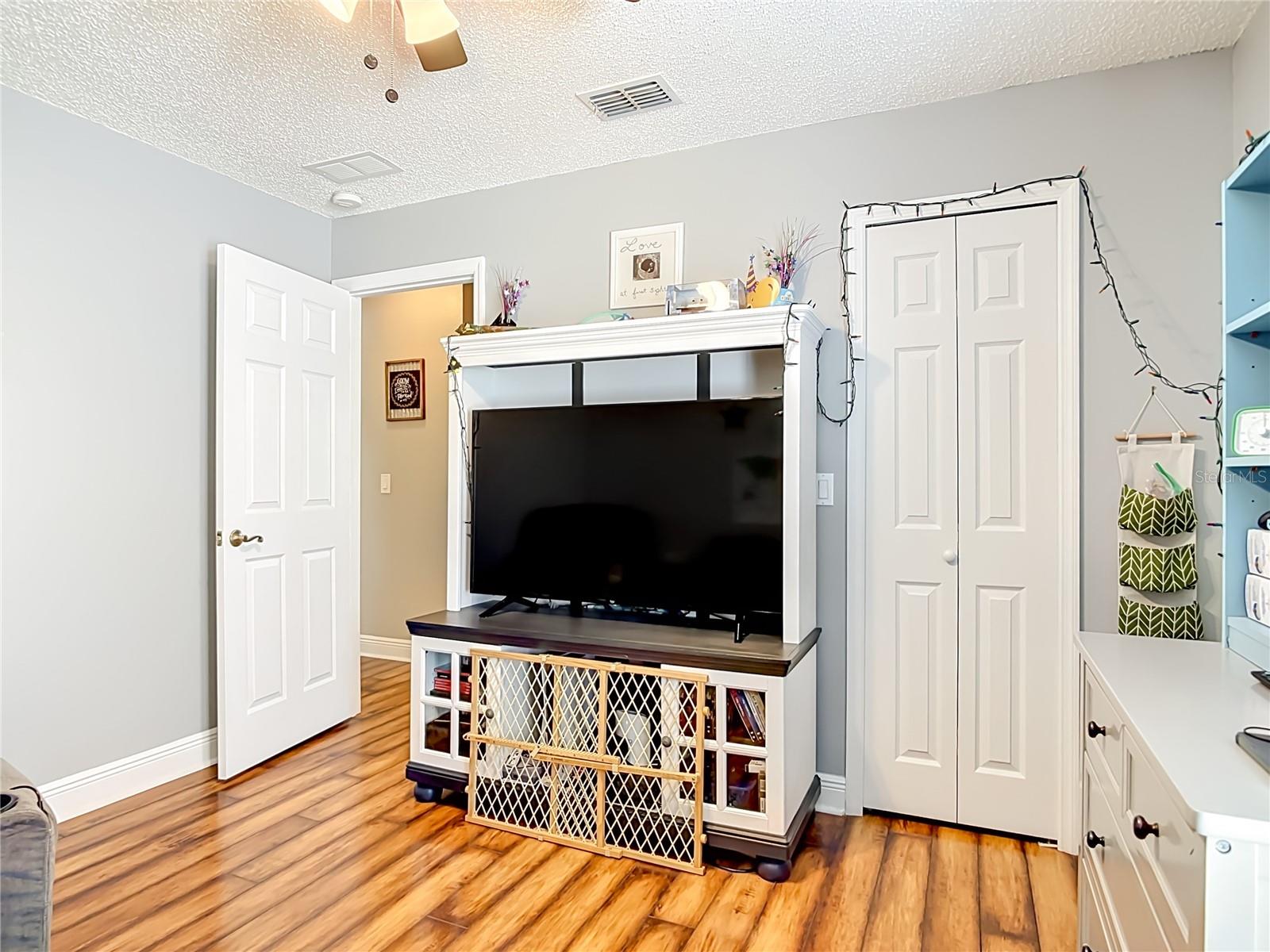 DELTONA LAKES UNIT 3 - Residential
