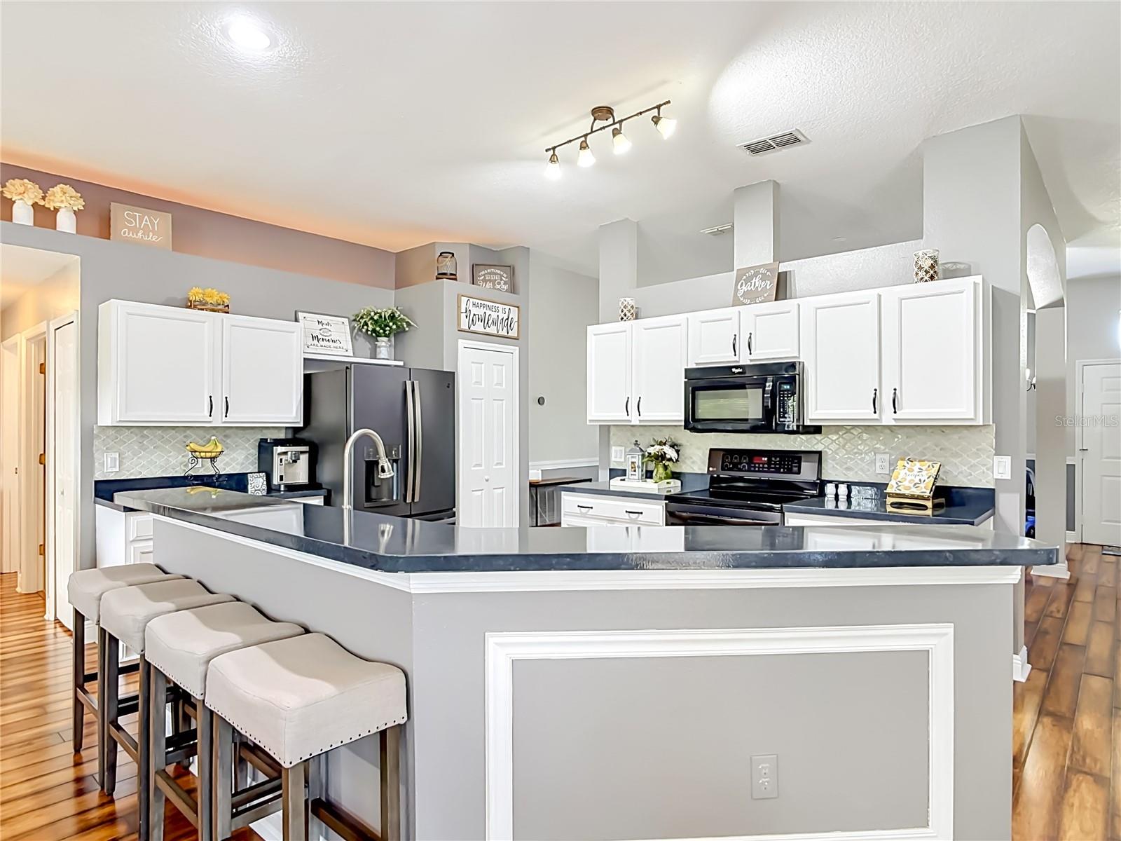 DELTONA LAKES UNIT 3 - Residential