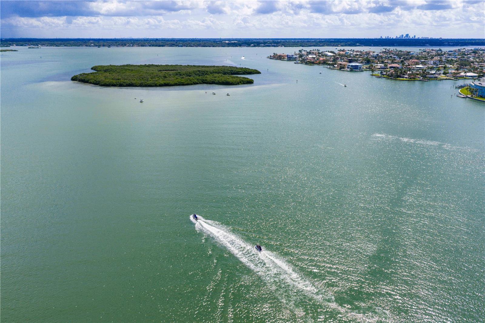 CAPRI LAGOONS CONDO - Residential