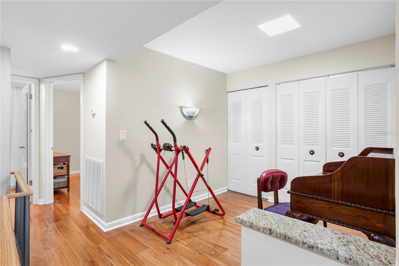 CAPRI LAGOONS CONDO - Residential