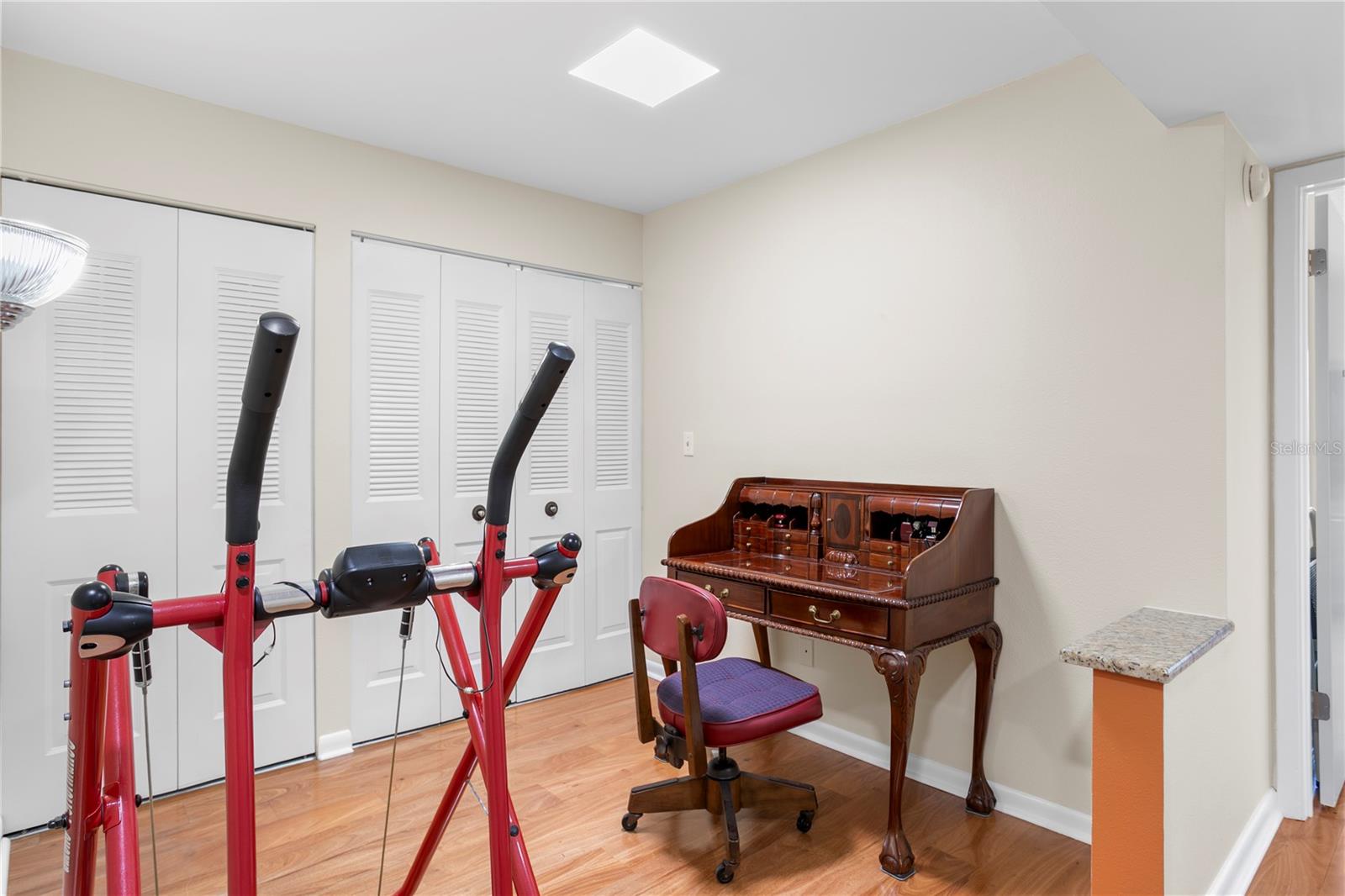 CAPRI LAGOONS CONDO - Residential