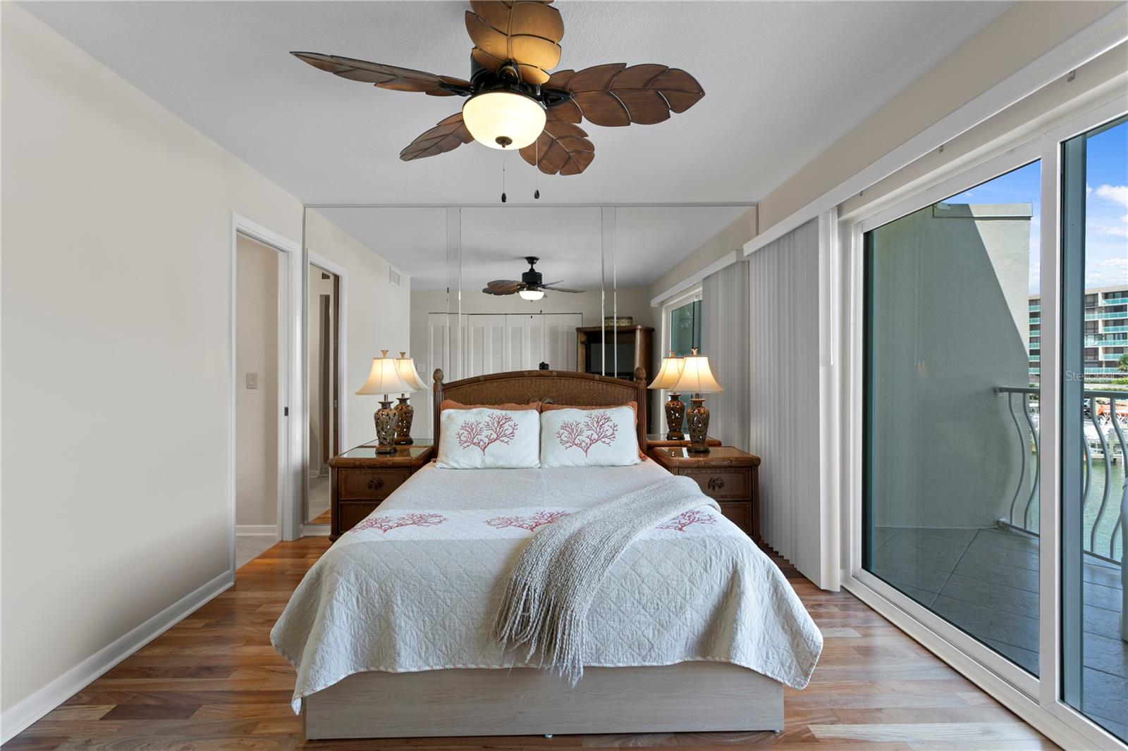 CAPRI LAGOONS CONDO - Residential