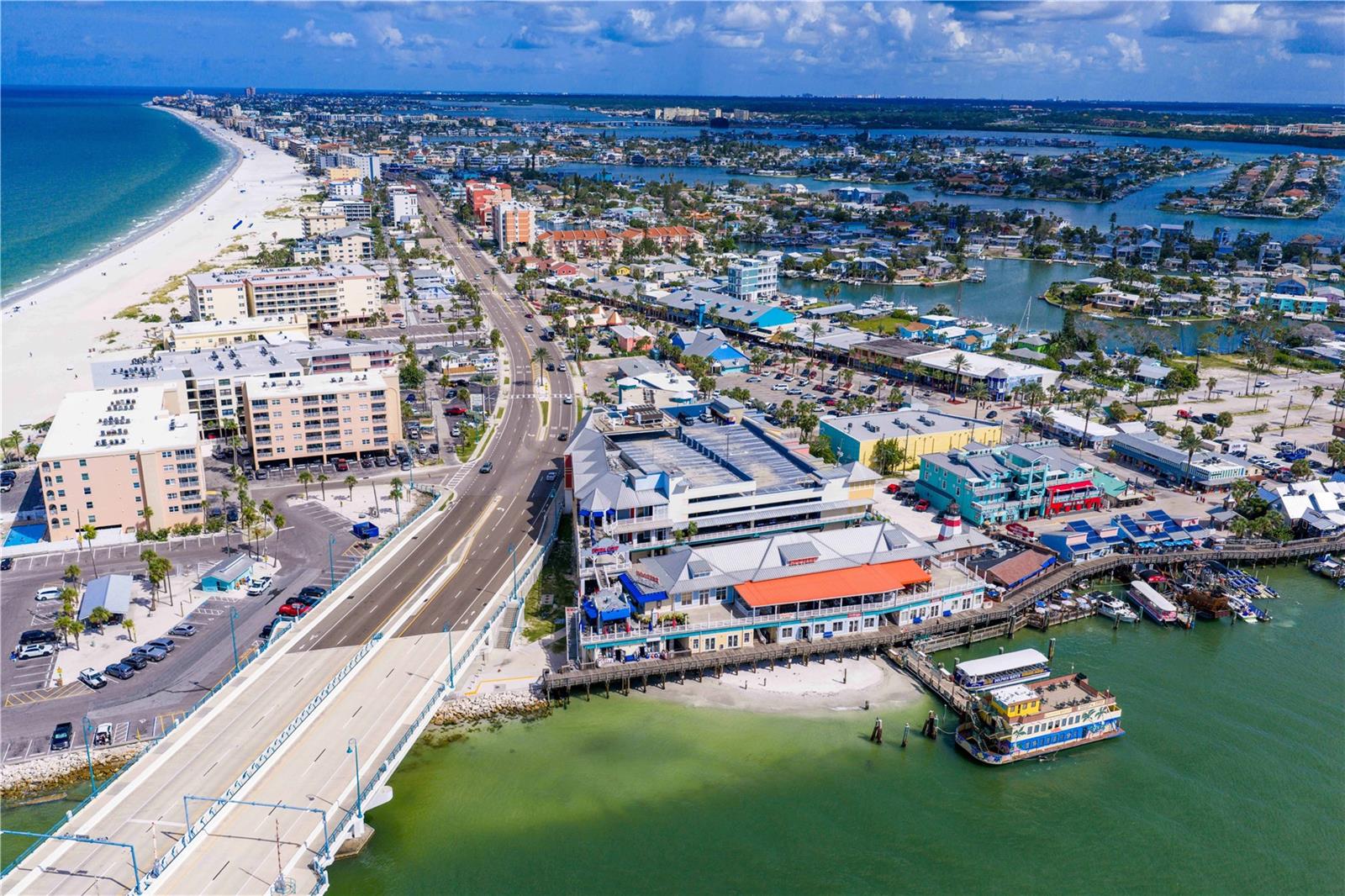CAPRI LAGOONS CONDO - Residential