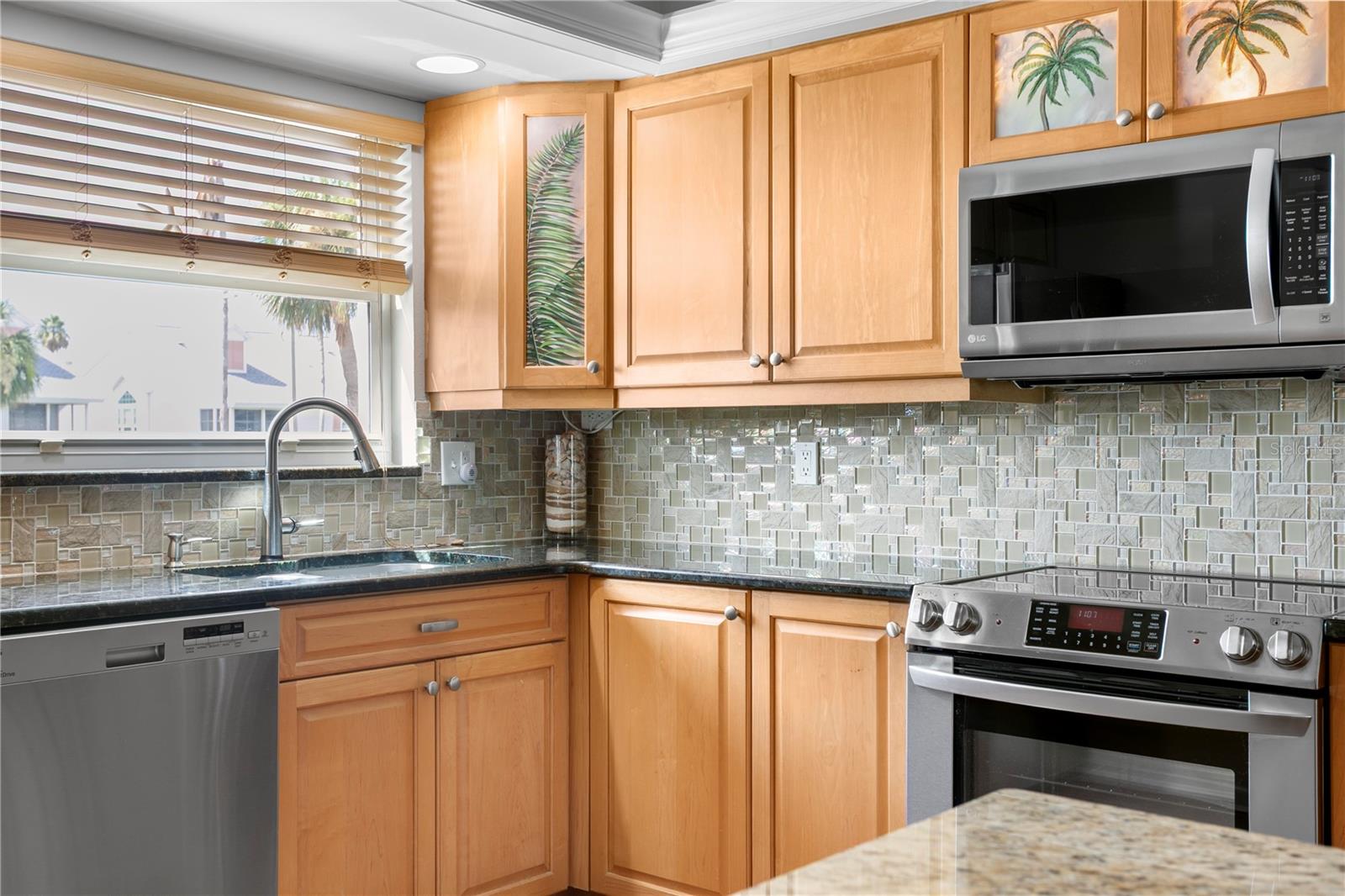 CAPRI LAGOONS CONDO - Residential