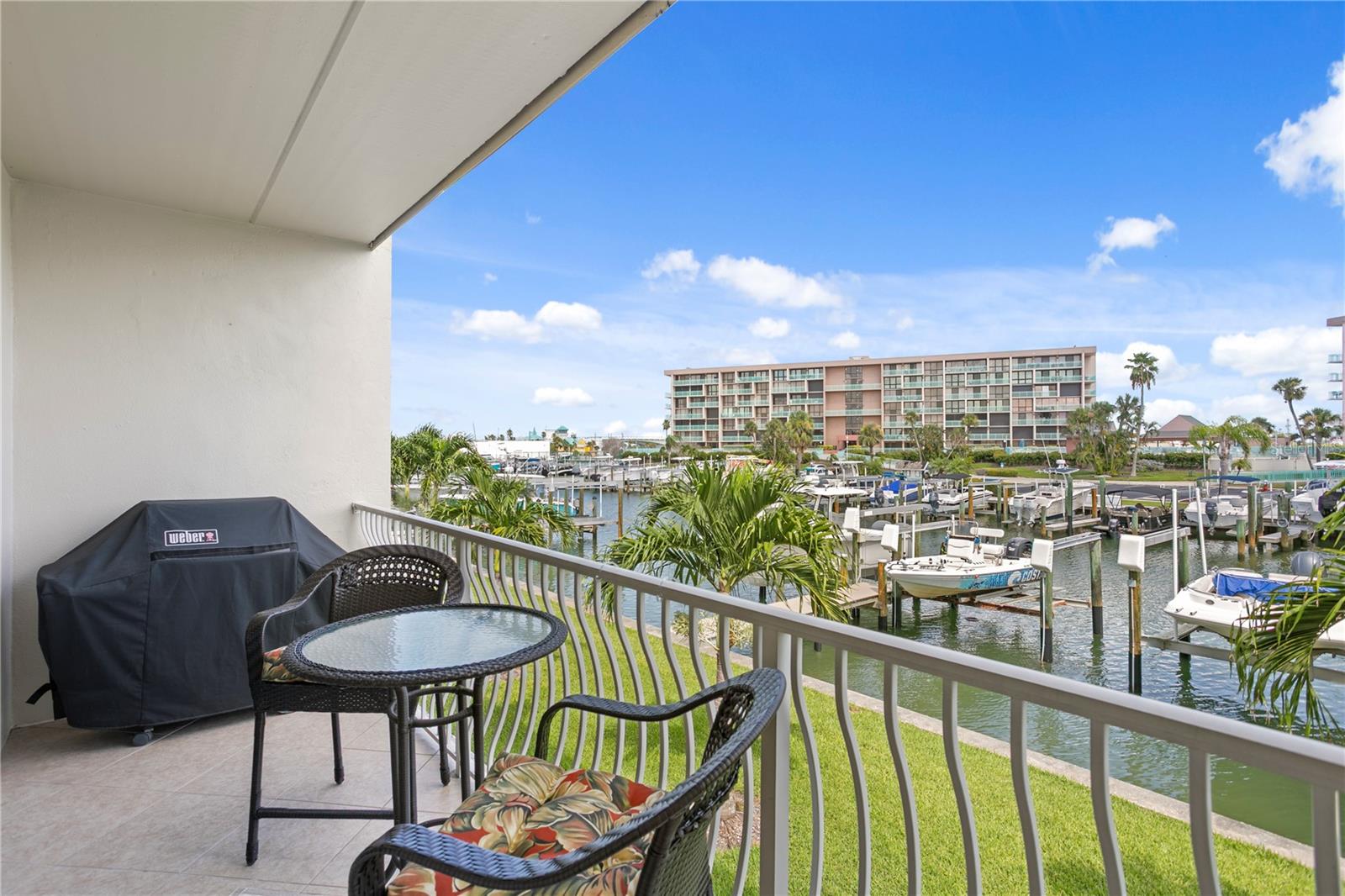 CAPRI LAGOONS CONDO - Residential