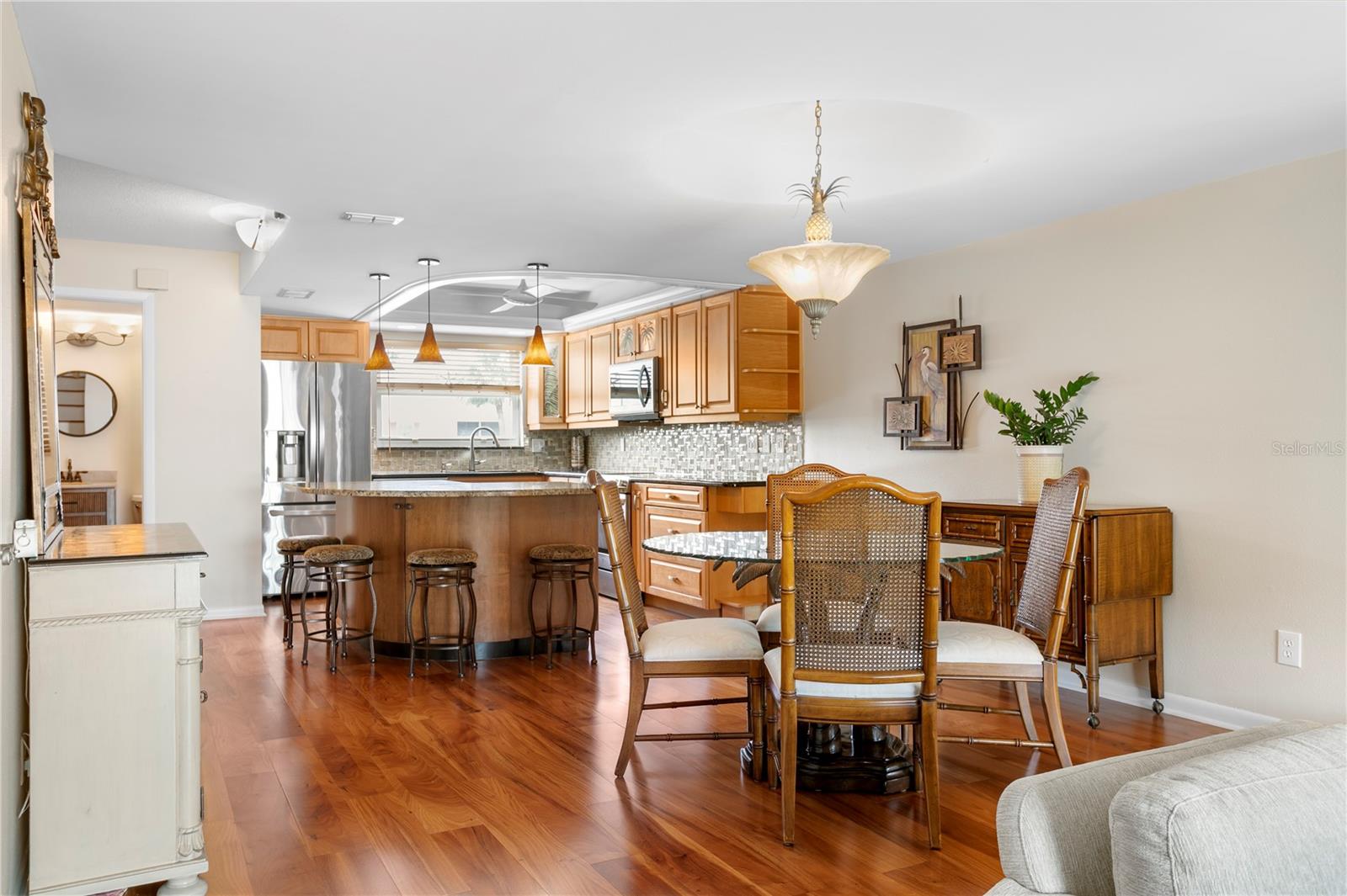 CAPRI LAGOONS CONDO - Residential
