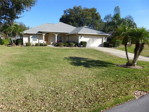 Photo of 2739 Bayview Drive, Eustis, FL 32726 (MLS # G5108570)