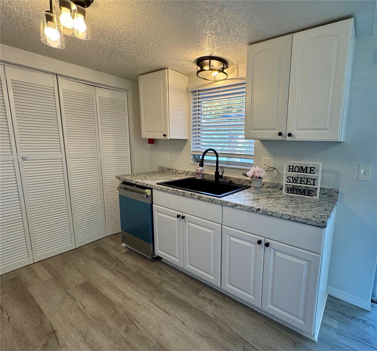 VERDES GARDENS - Residential Income