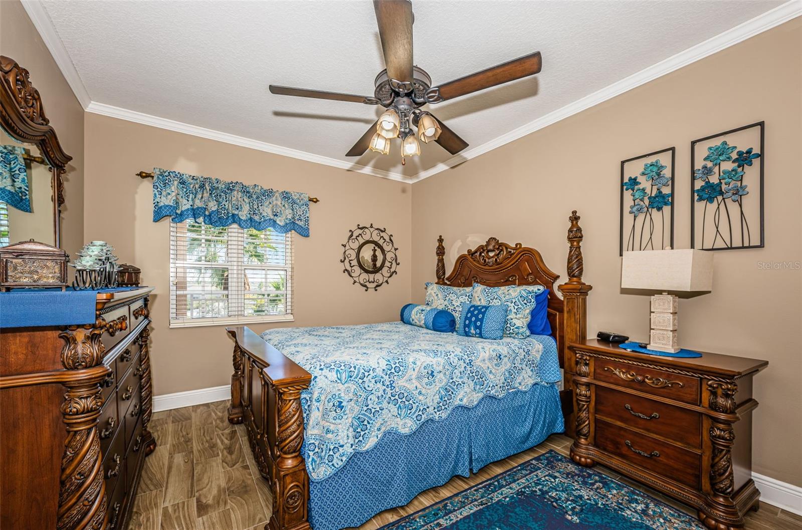 SEMINOLE ISLE CONDO - Residential
