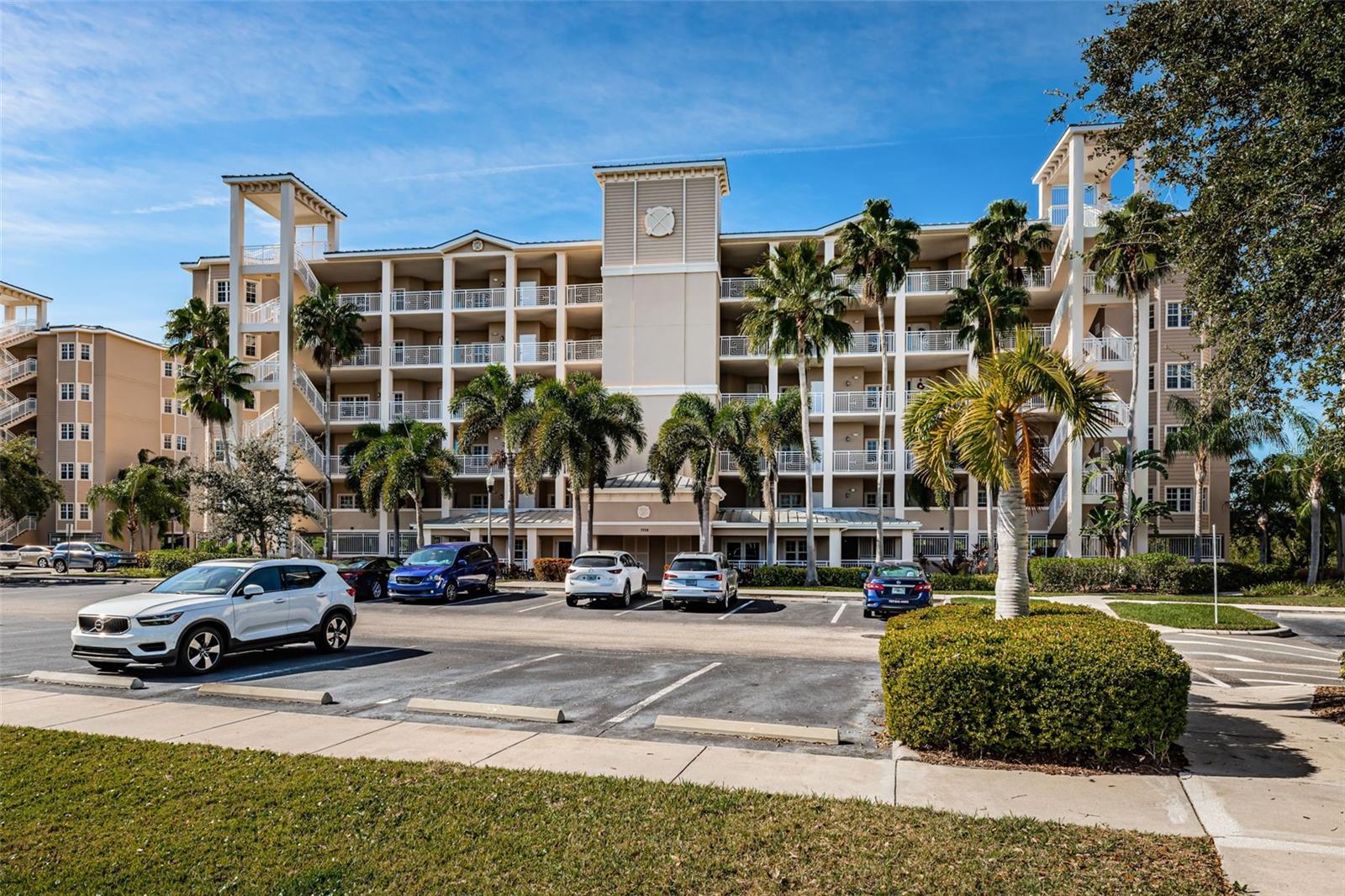 SEMINOLE ISLE CONDO - Residential