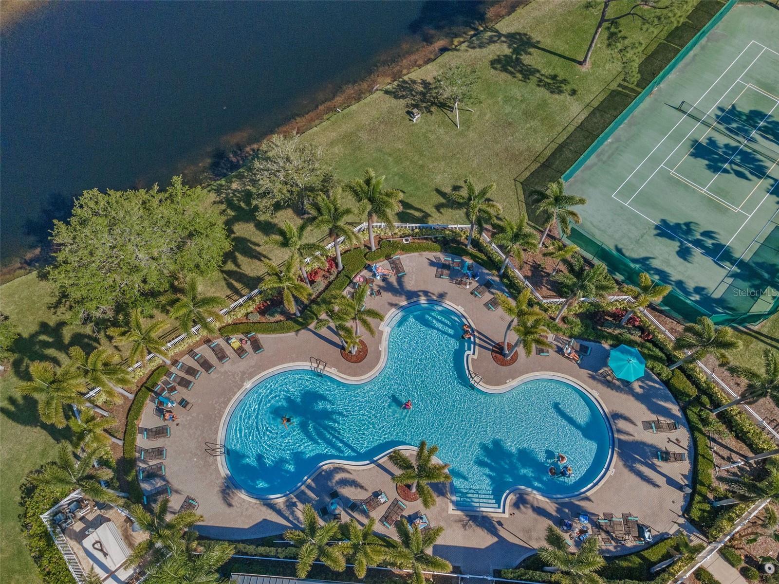 SEMINOLE ISLE CONDO - Residential