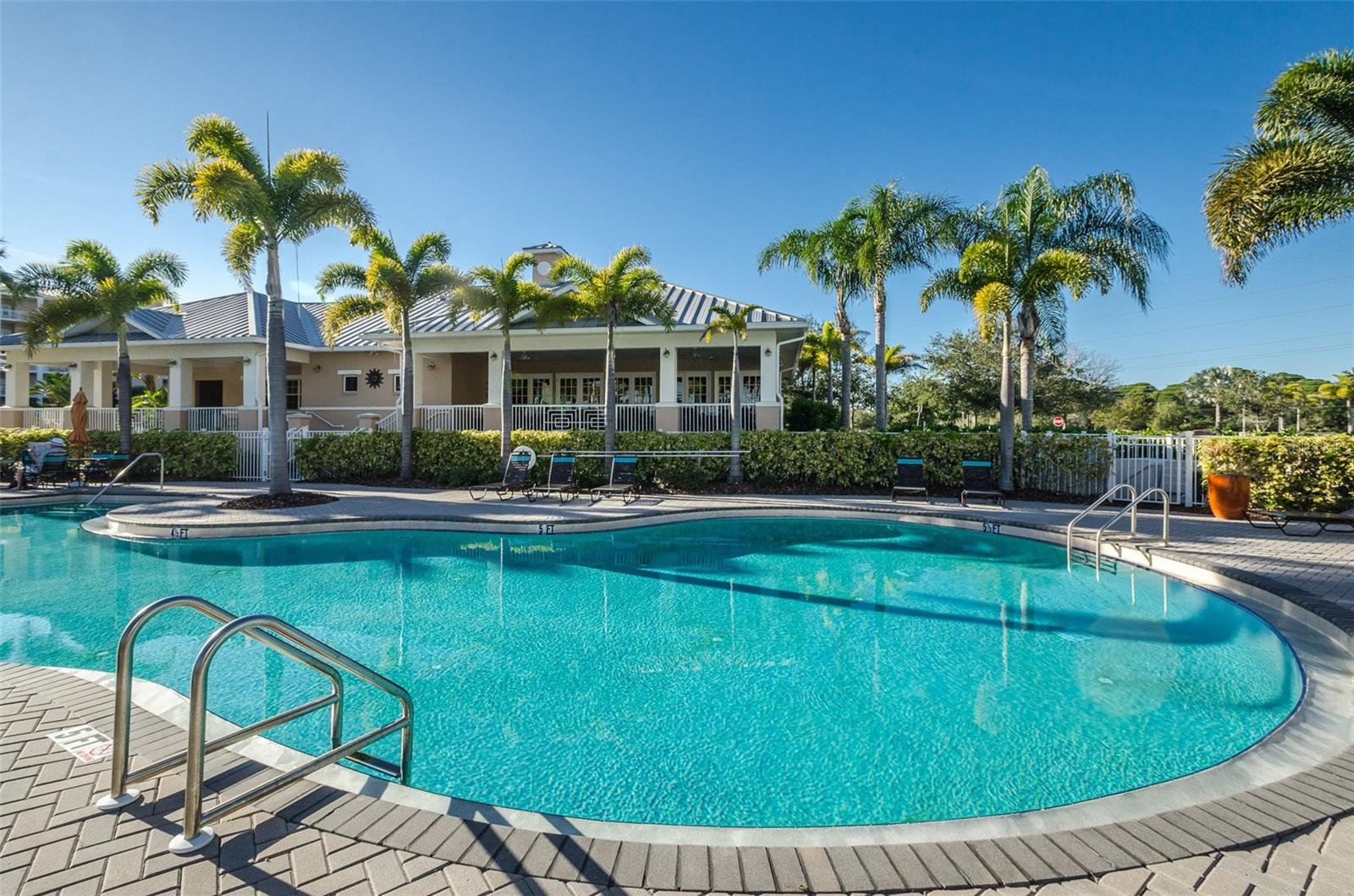 SEMINOLE ISLE CONDO - Residential