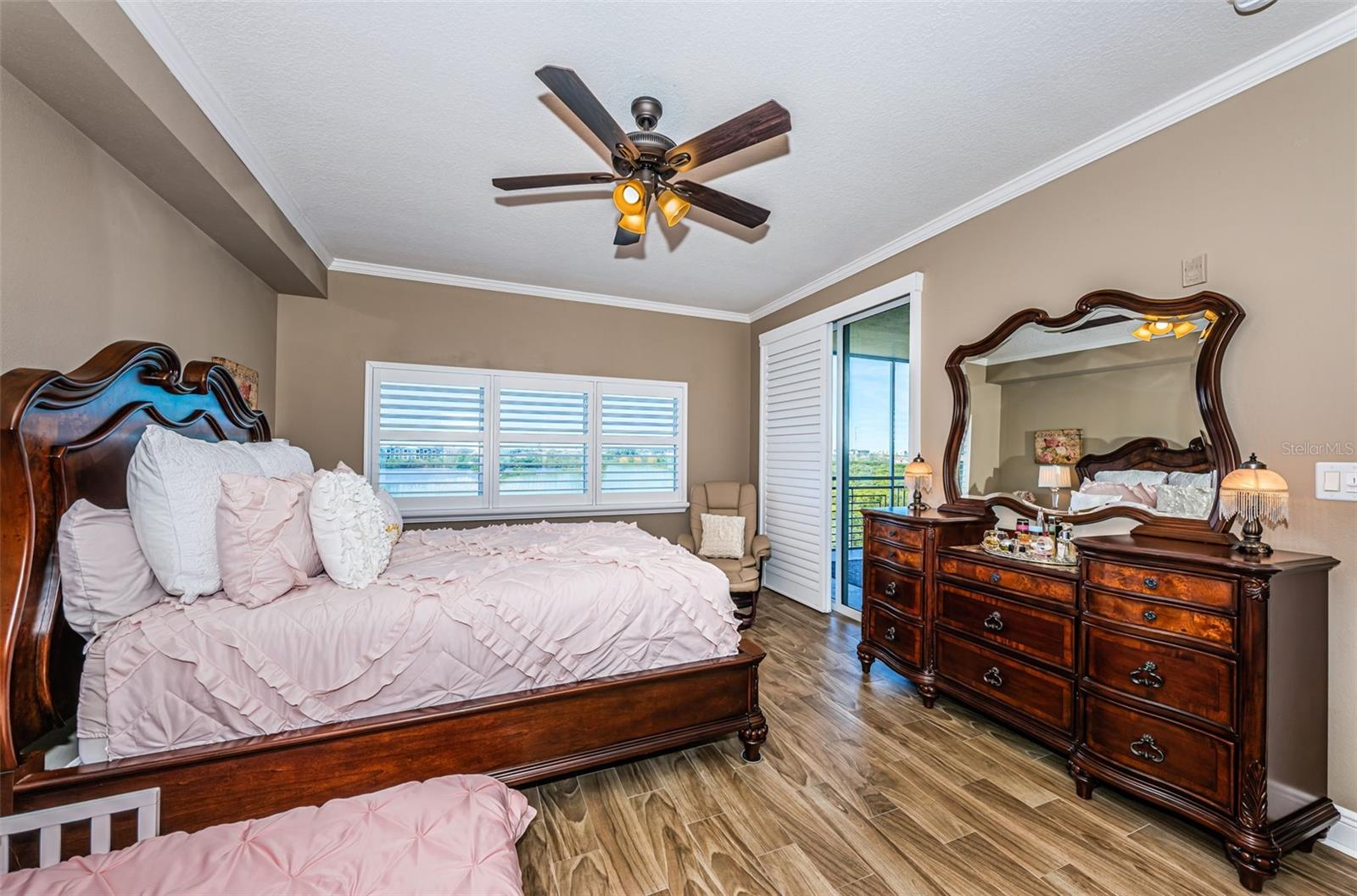 SEMINOLE ISLE CONDO - Residential