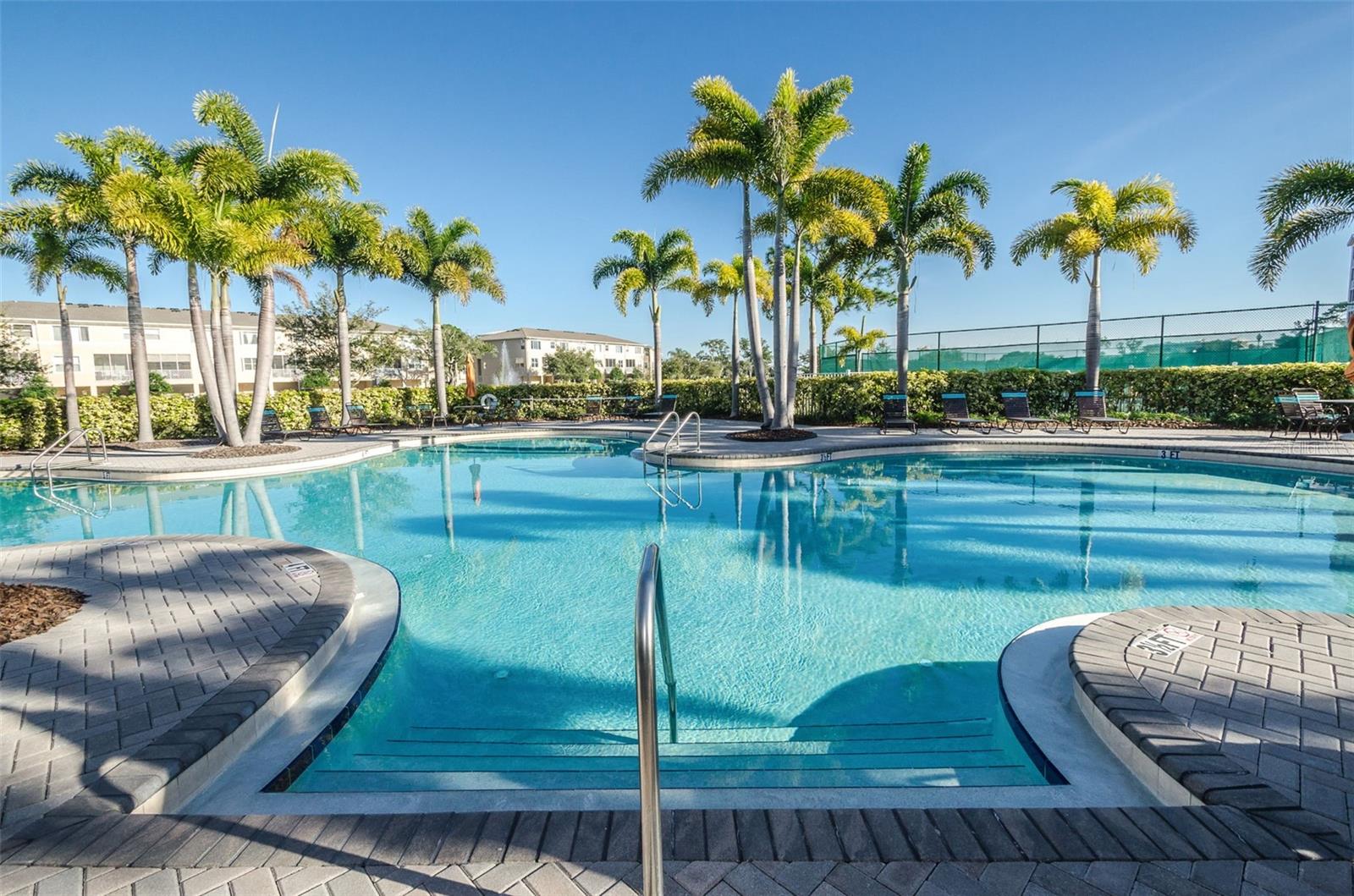 SEMINOLE ISLE CONDO - Residential